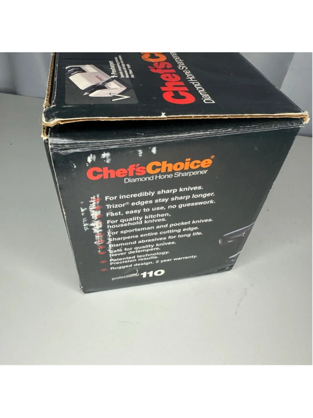 New in Box Chef's Choice Professional 110 Black Diamond Hone Knife Sharpener